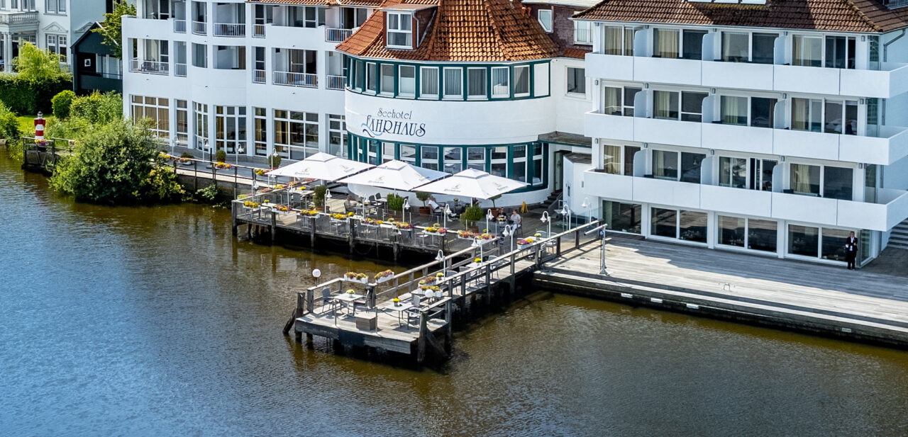 Seeterrasse am Zwischenahner Meer Seehotel Fährhaus